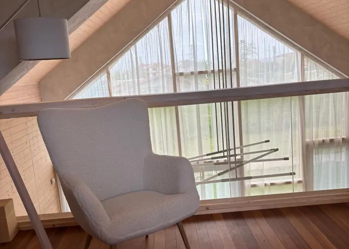 улица лазурна 게스트하우스 튤레노보