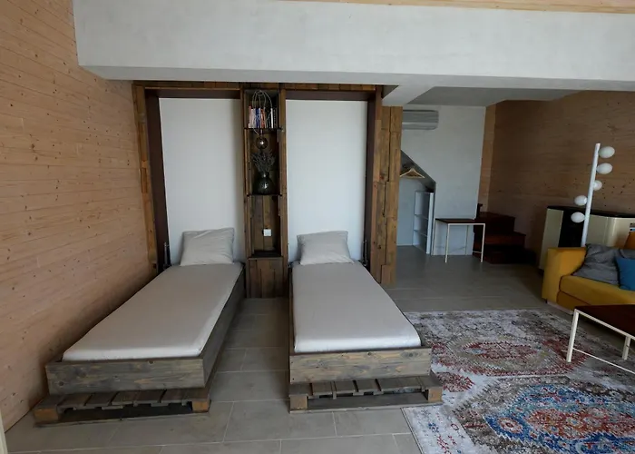 улица лазурна